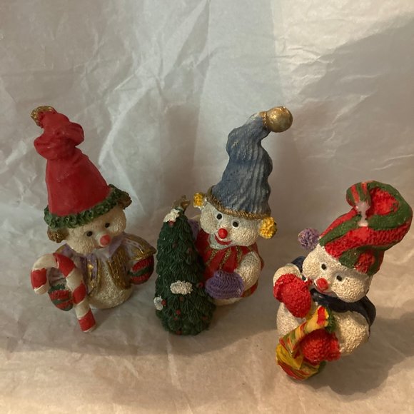 SNOWMEN 3 MINIATURE CUTE SMALL DESIGNS NEW CERAMIC - Picture 2 of 3